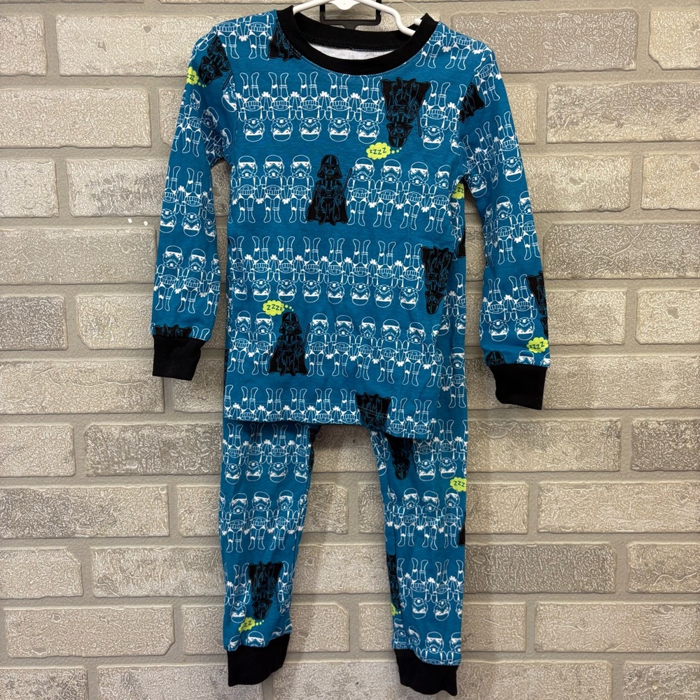 Spotted Zebra Long Sleeve Cotton Pajama Set Size 4T